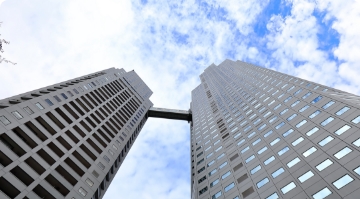 沿革・業績推移